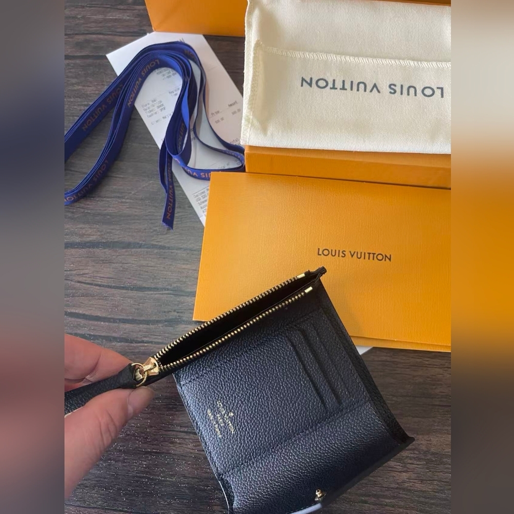 Louis Vuitton Victorine Wallet - Picture 10 of 11